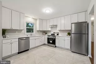 7107 Dower House Rd, Upper Marlboro, MD 20772 - Photo 14