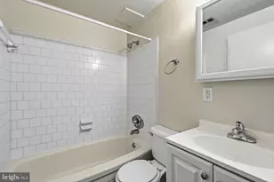 1924 Dutch Village Dr, Hyattsville, MD 20785 - Photo 24