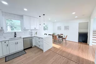 5914 John Adams Dr, Temple Hills, MD 20748 - Photo 4