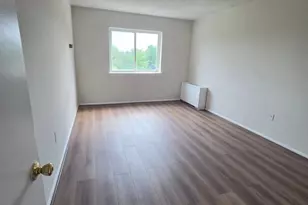 9250 Edwards Way, Hyattsville, MD 20783 - Photo 2