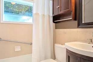 8 Empire Pl, Greenbelt, MD 20770 - Photo 16