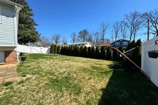 6300 Hardwood Dr, Lanham, MD 20706 - Photo 42