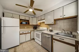 8902 Marquis Ln, Clinton, MD 20735 - Photo 16