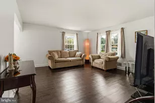 8902 Marquis Ln, Clinton, MD 20735 - Photo 6