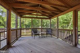 8105 Overfield Ct, Bowie, MD 20715 - Photo 52