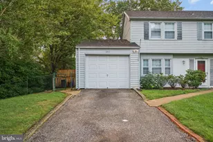 12801 Beaverdale Ln, Bowie, MD 20715 - Photo 4