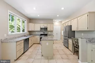 12106 Quick Fox Ln, Bowie, MD 20720 - Photo 18