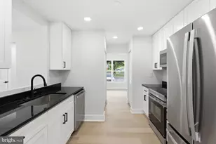 7621 Ingrid Pl, Landover, MD 20785 - Photo 8