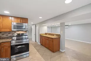 9017 Rhode Island Ave, College Park, MD 20740 - Photo 20