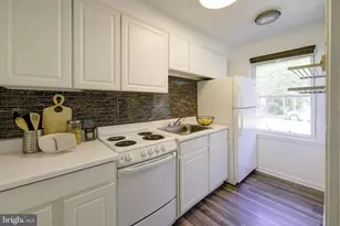 59 Ridge Rd, Greenbelt, MD 20770 - Photo 4