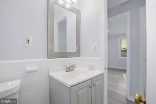 9712 51st Ave, College Park, MD 20740 - Photo 36