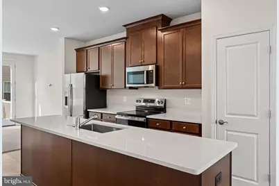 6045 Soho Way, Hyattsville, MD 20782 - Photo 8
