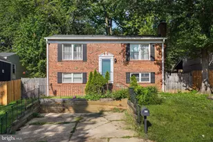 908 Cypresstree Pl, Capitol Heights, MD 20743 - Photo 2
