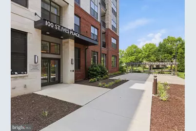 100 Saint Ives Place #403, Oxon Hill, MD 20745 - Photo 2