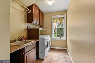 4409 Quanders Promise Dr, Bowie, MD 20720 - Photo 32