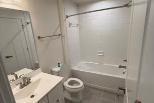 4906 Crest View Dr, Hyattsville, MD 20782 - Photo 2