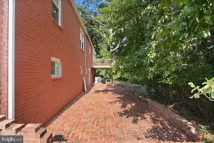 3502 Summit Dr, Temple Hills, MD 20748 - Photo 20