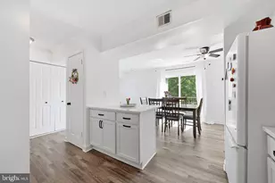11431 Laurelwalk Dr, Laurel, MD 20708 - Photo 14