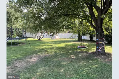 9621 Wellington Street, Lanham, MD 20706 - Photo 2