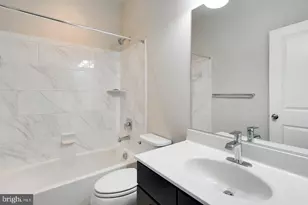 520 Harborview Dr, Oxon Hill, MD 20745 - Photo 24