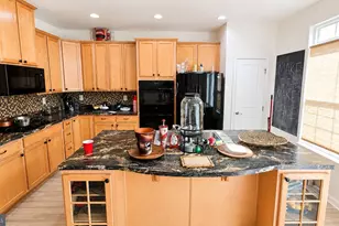 610 Chance Place, Capitol Heights, MD 20743 - Photo 8