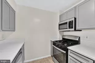 13900 Farnsworth Ln, Upper Marlboro, MD 20772 - Photo 2
