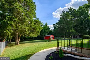 11201 Cedar Ln, Beltsville, MD 20705 - Photo 40