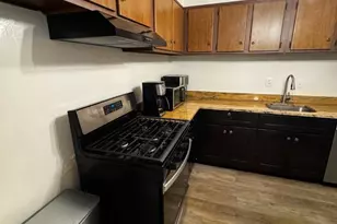 9250 Edwards Way, Hyattsville, MD 20783 - Photo 6