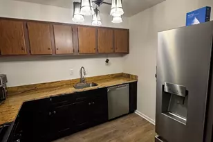 9250 Edwards Way, Hyattsville, MD 20783 - Photo 12