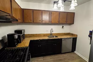 9250 Edwards Way, Hyattsville, MD 20783 - Photo 10