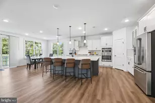 6807 Fountain Pk Dr, Glenn Dale, MD 20769 - Photo 18