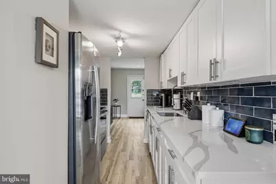 7110 Marbury Court, District Heights, MD 20747 - Photo 10