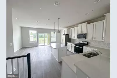 10334 Vista Meadow Way, Lanham, MD 20706 - Photo 4