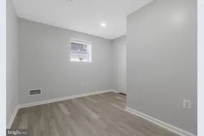 5004 Roanoke Place, College Park, MD 20740 - Photo 16