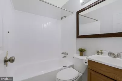 5004 Roanoke Place, College Park, MD 20740 - Photo 12