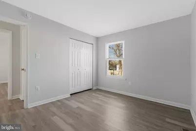 5004 Roanoke Place, College Park, MD 20740 - Photo 8