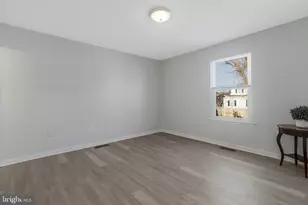 5004 Roanoke Pl, College Park, MD 20740 - Photo 6