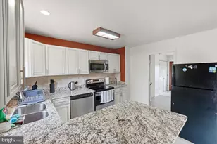7518 Dover Ln, Lanham, MD 20706 - Photo 10