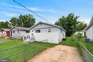 405 Birchleaf Ave, Capitol Heights, MD 20743 - Photo 2