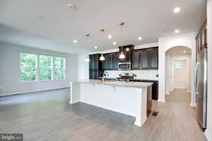 15320 Governors Park Ln, Upper Marlboro, MD 20772 - Photo 16