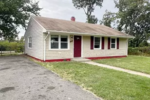 601 Carson Ave, Oxon Hill, MD 20745 - Photo 2