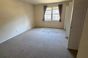 6022 Westchester Dr, College Park, MD 20740 - Photo 6