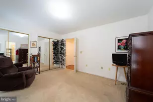 9217 Hobart St, Springdale, MD 20774 - Photo 10
