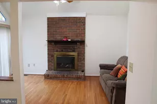 9217 Hobart St, Springdale, MD 20774 - Photo 36