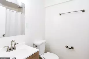 5950 S Hil Mar Cir, District Heights, MD 20747 - Photo 26