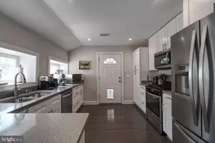 205 10th St, Laurel, MD 20707 - Photo 2