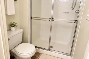 7252 Mahogany Dr, Landover, MD 20785 - Photo 6