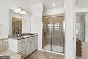 10102 Dorsey Ln, Lanham, MD 20706 - Photo 18