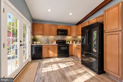 6000 Rayburn Drive, Temple Hills, MD 20748 - Photo 10