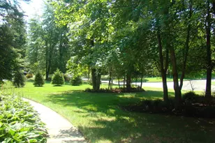 6845 Red Maple Ct, District Heights, MD 20747 - Photo 2